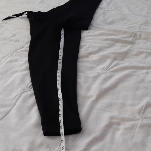 Size 14/16 boys, Xersion Black and Gray pants with pockets - Picture 5 of 5